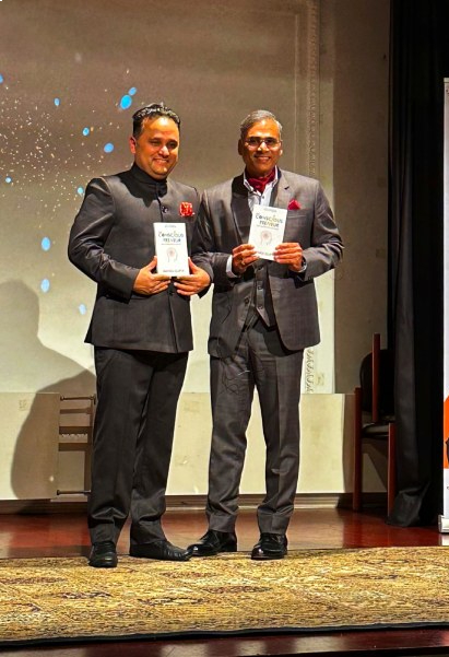 Manoj Gupta launching his book ‘The Consciousprenuer’ with Amish Tripathi at The Nehru Centre, High Commission of India, London 