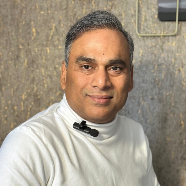 Manoj gupta business leader and founder of Consciouspreneur®